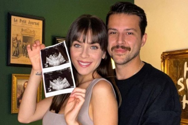 Fulya Zenginer’den mutlu haber! Hamile olduğunu açıkladı
