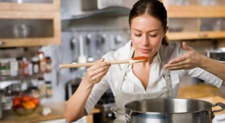 Hanımlar Koşun, Yemek Pişirirken Sıklıkla Yapılan 5 Yanlışı Söylüyorum!