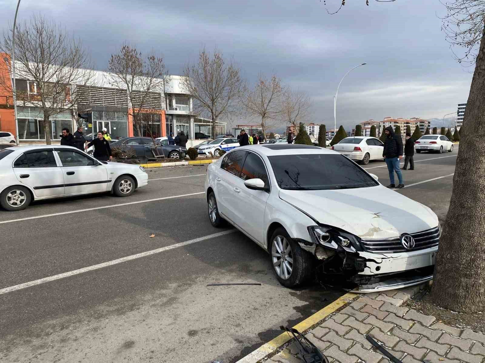 Çorum’da zincirleme trafik kazası: 1 yaralı