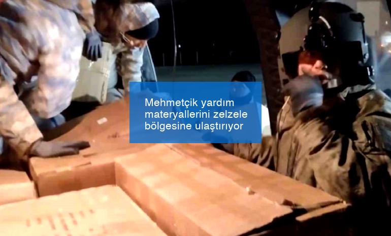 Mehmetçik yardım materyallerini zelzele bölgesine ulaştırıyor