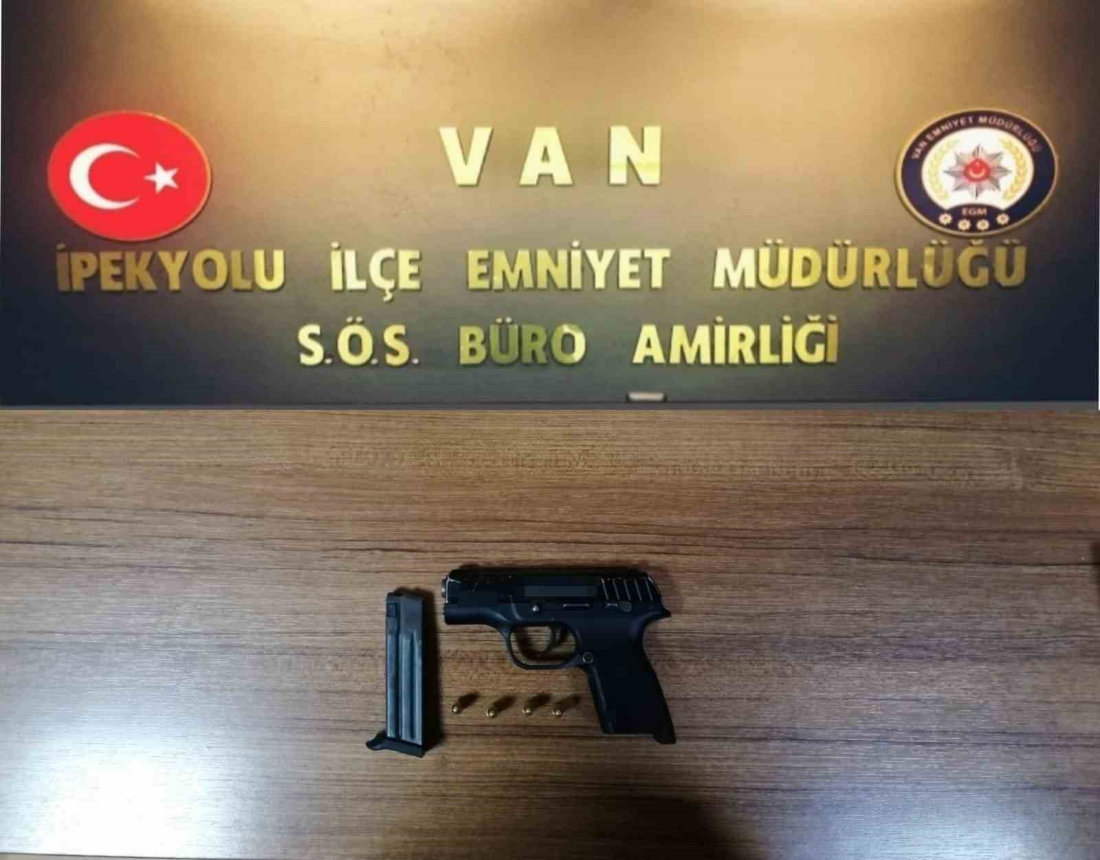 Van’da değişik hatalardan 26 kişi tutuklandı